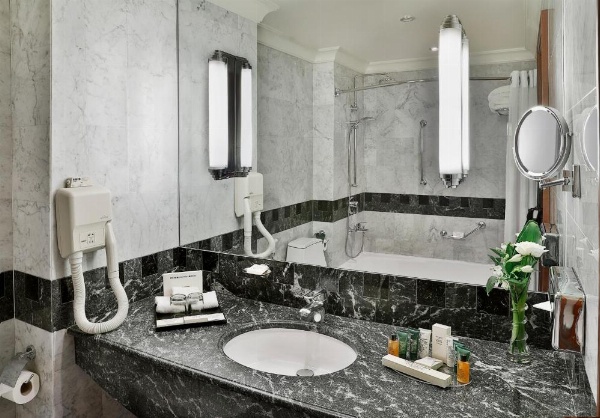 Madinah Hilton Hotel image 79